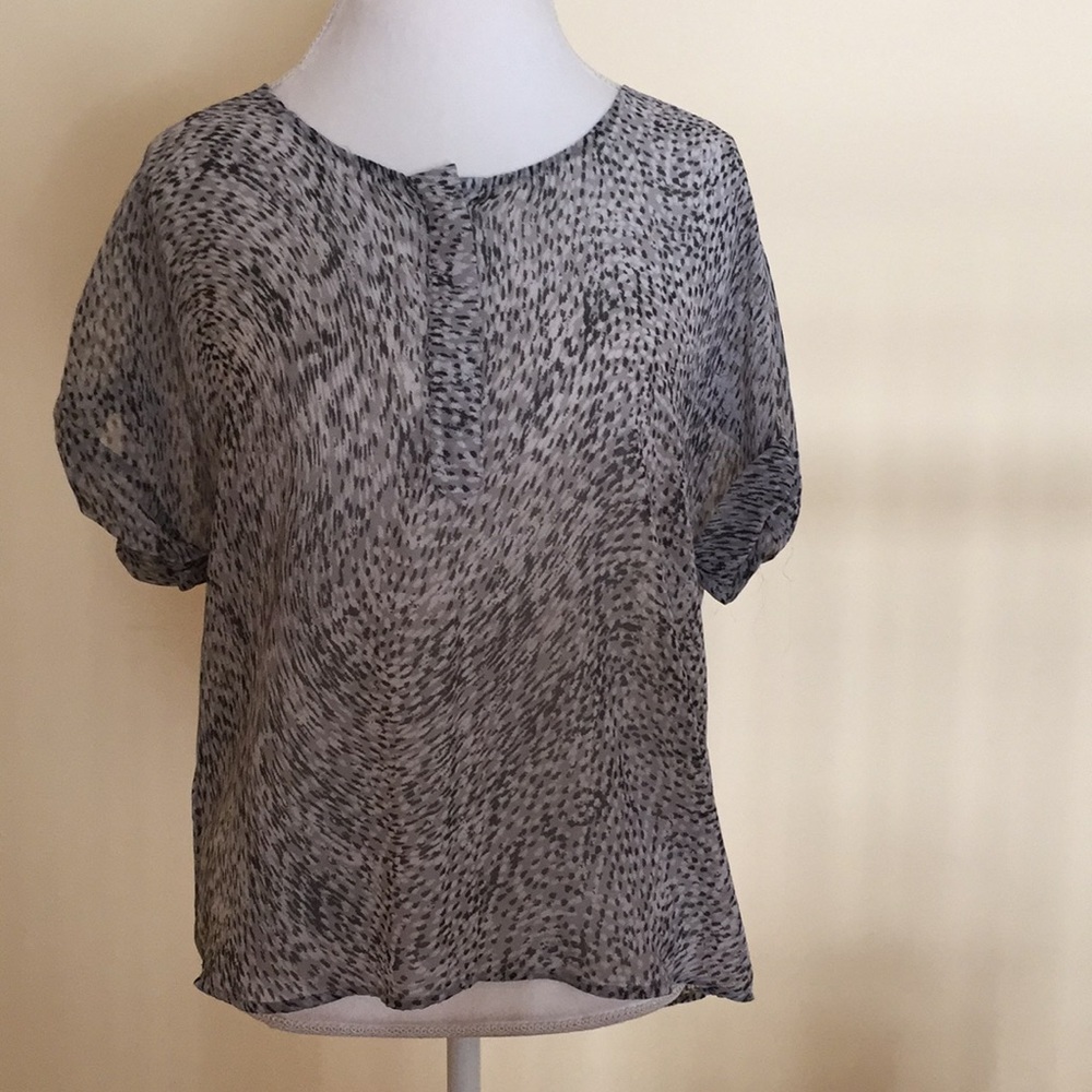 Banana Republic white, grey, dark grey blouse.